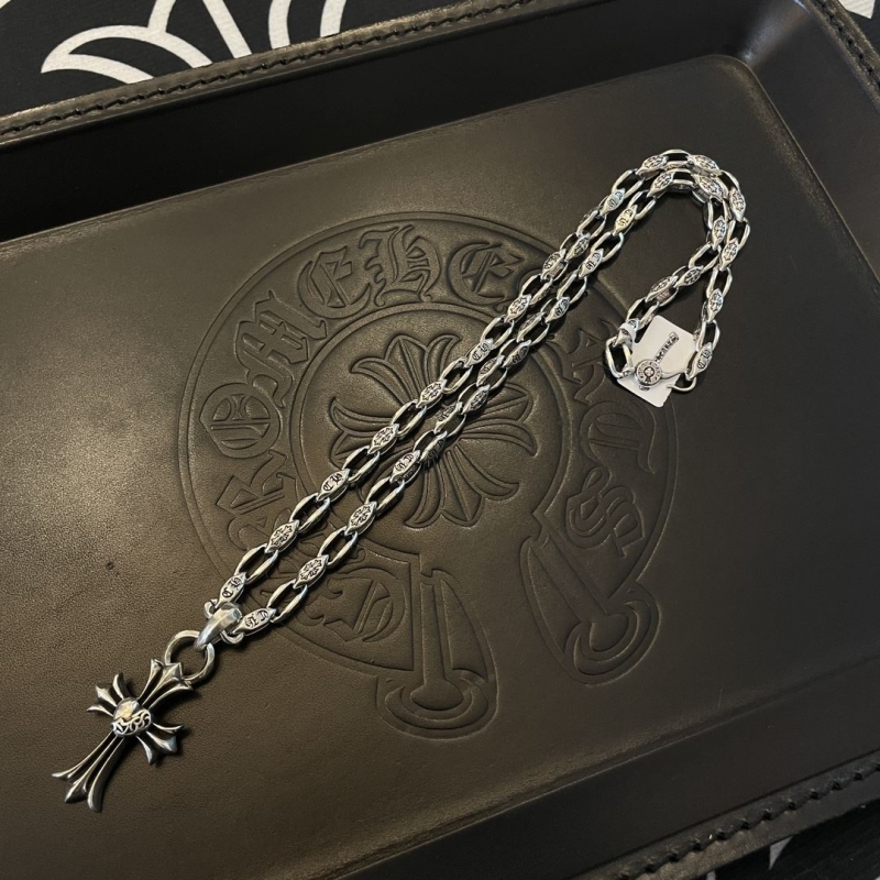 Ch**me He**ts necklaces